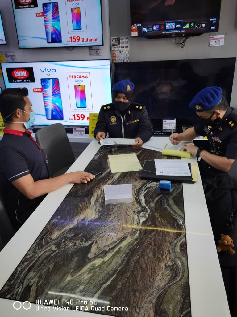 10 Notis Dikeluarkan Kepada Peniaga, Disyaki Naikkan Harga Peranti Elektronik