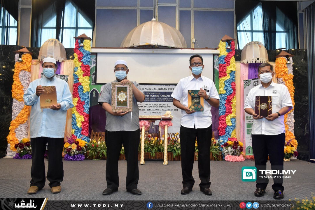 Raih Pahala Dengan Wakaf Al-Quran Bersama YIT