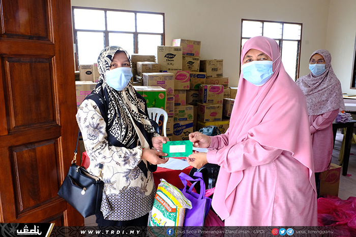 100 Ibu Tunggal Diraikan Di DUN Batu Buruk