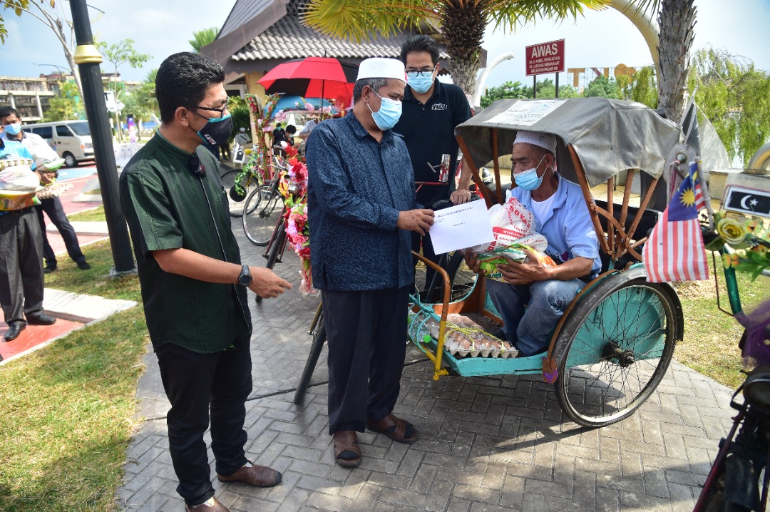 Pengayuh Beca, Pemandu Bot Penambang Terima Elaun RM200 Sebulan