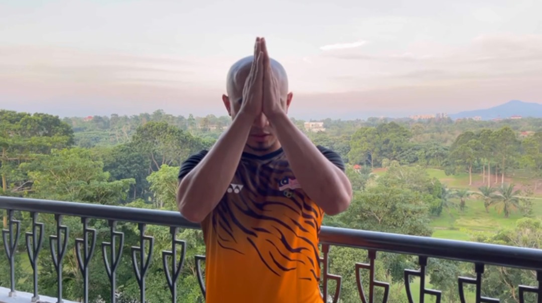 Menjunjung Kasih Tuanku! - Azizulhasni