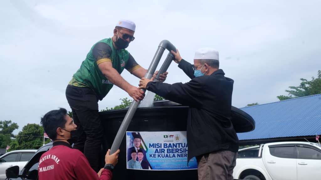 'Giliran Kami Pula Bantu Penduduk Tepoh' - Ghazali