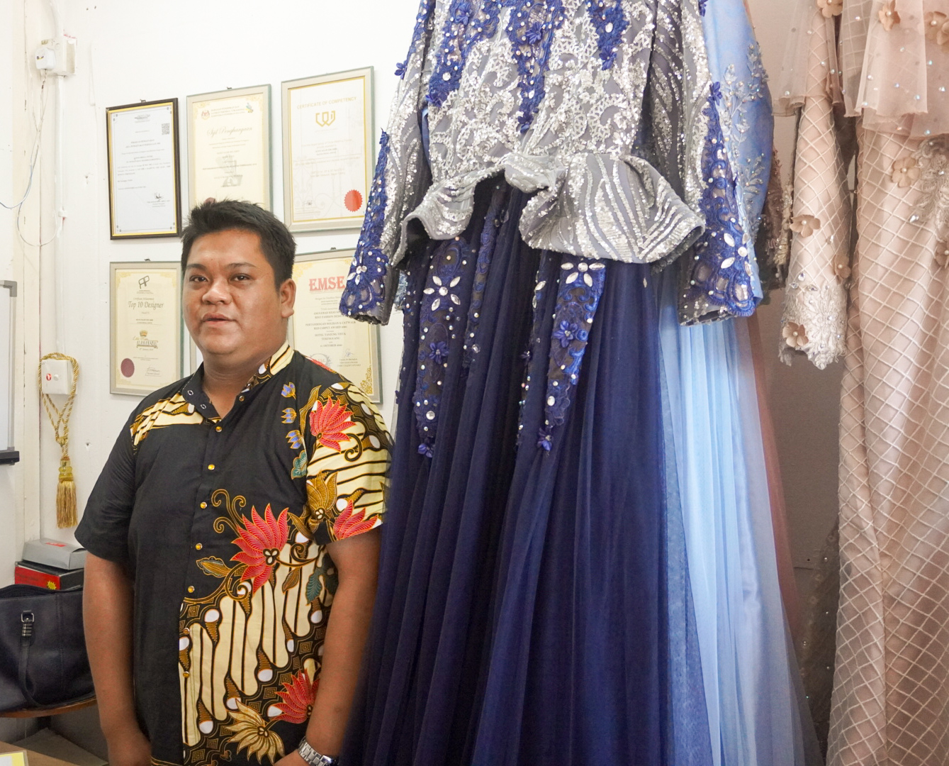 Pemuda Bantu Suri Rumah Jana Pendapatan