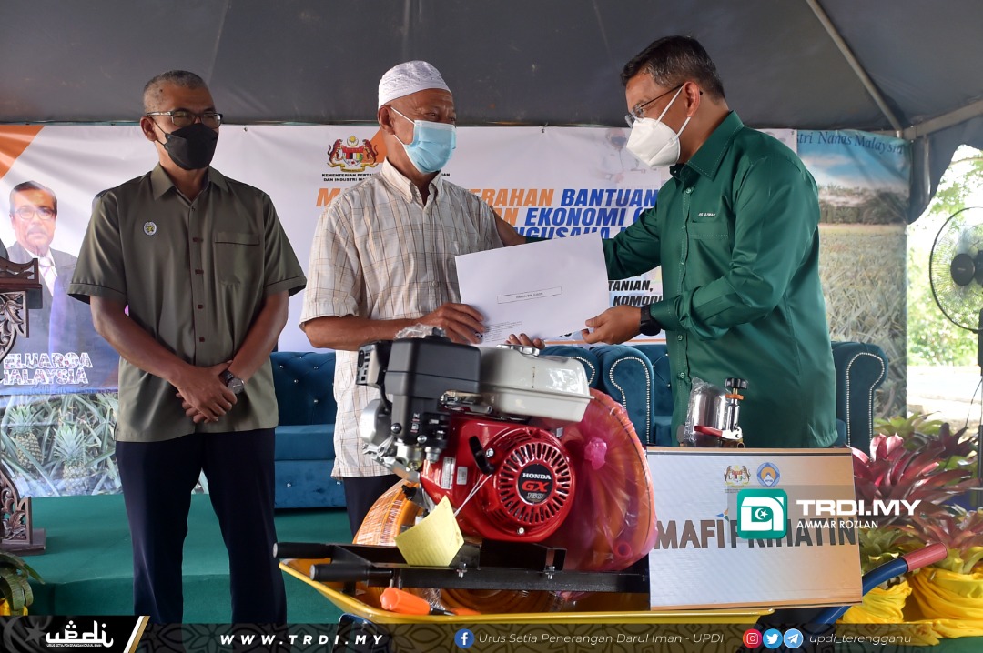 Lebih 150 Pengusaha Nanas Terima Bantuan RM1.89 Juta