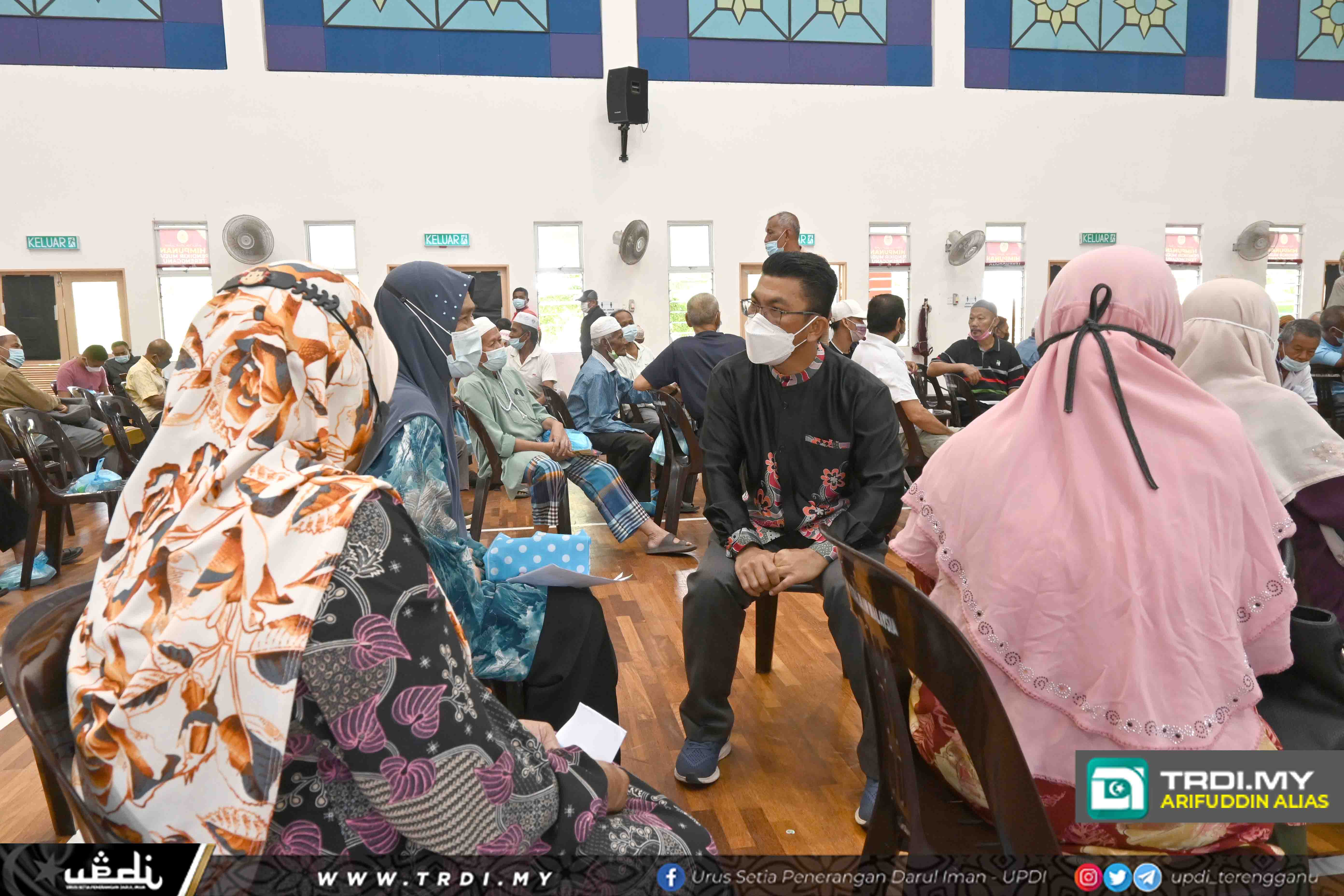 226 Warga Emas Terima Pencen Rakyat