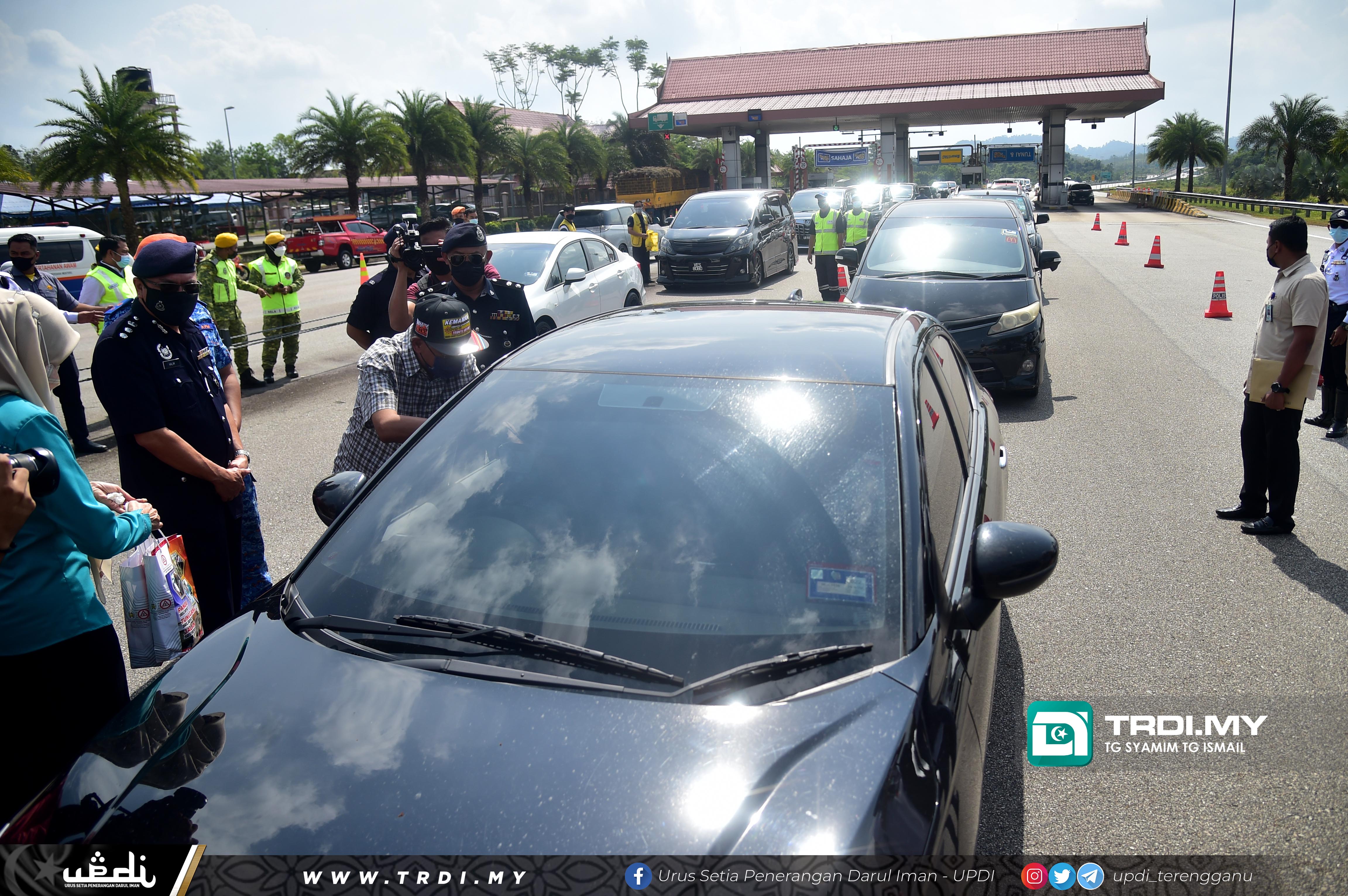 YB Hanafiah Mat menghadiri Program Kempen Keselamatan Jalan Raya bersempena Musim Perayaan Tahun Baru Cina Peringkat Negeri Terengganu Tahun 2022 anjuran anjuran Majlis Keselamatan Jalan Raya Negeri T