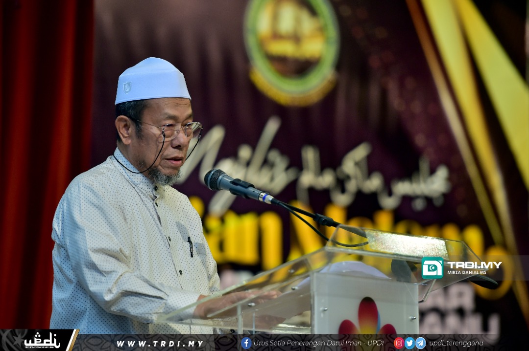 'Azhari' Perlu Jadi Ejen Pendamai - Dato' Husain Awang