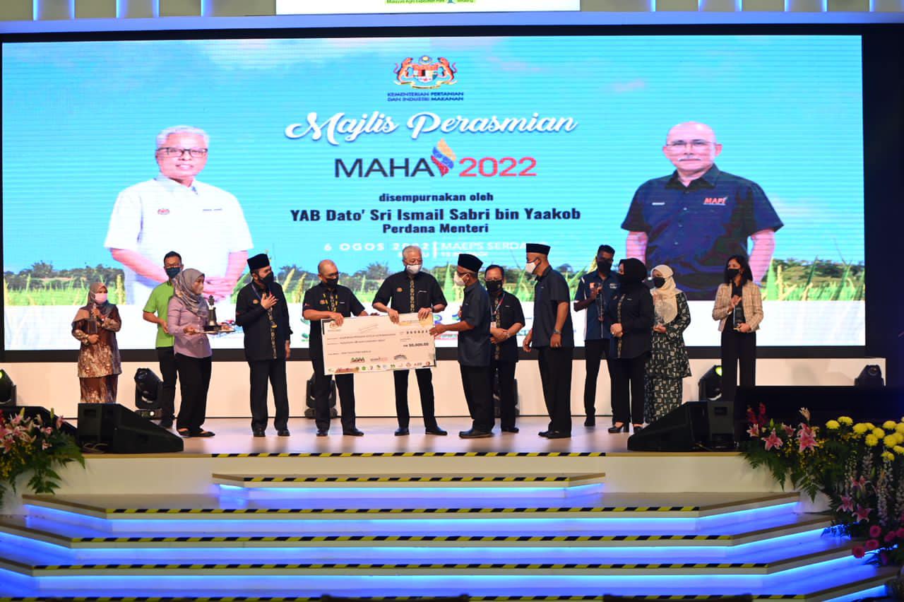 Nelayan Besut Rangkul Anugerah Perdana MAHA