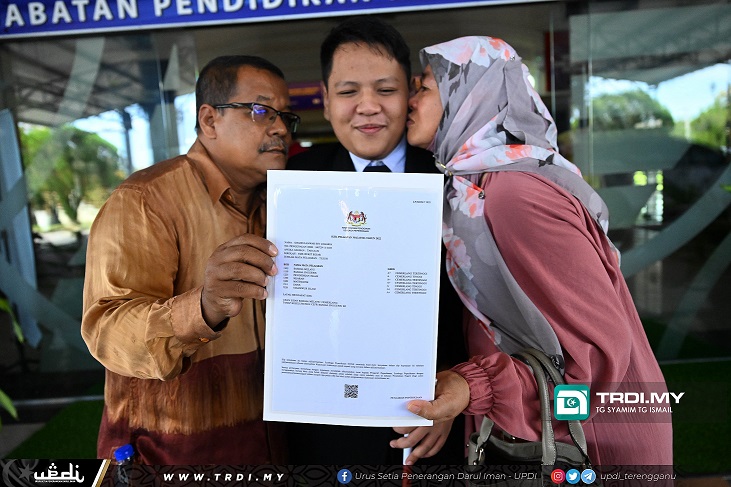 Cacat Penglihatan Bukan Penghalang Khairulanwar Cemerlang SPM