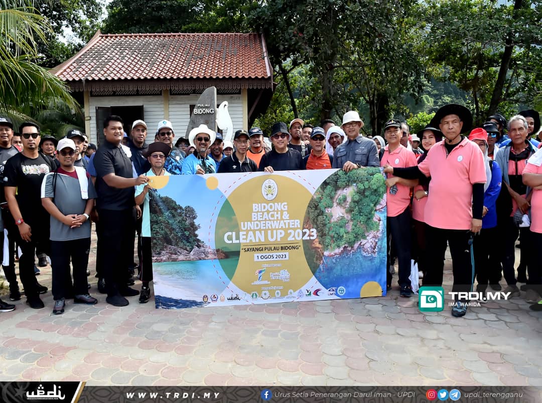 Bidong Beach and Underwater Clean Up Didik Pelihara Khazanah Alam