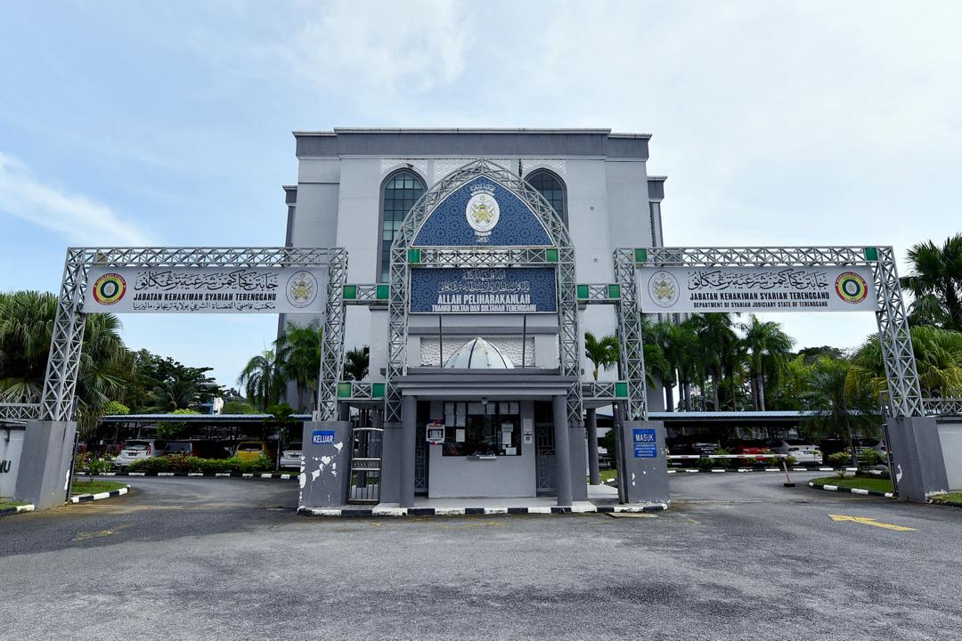 Buruh Dihukum Sebat di Bawah Enakmen Syariah Kerana Berkhalwat