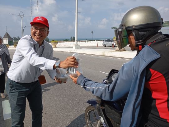 1,000 Pek Bubur Lambuk Percuma di ‘Drawbridge’