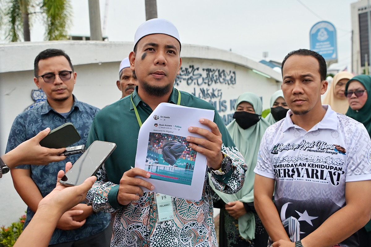 Menteri KDN Dituntut Bertindak Tegas Terhadap Penghina Islam