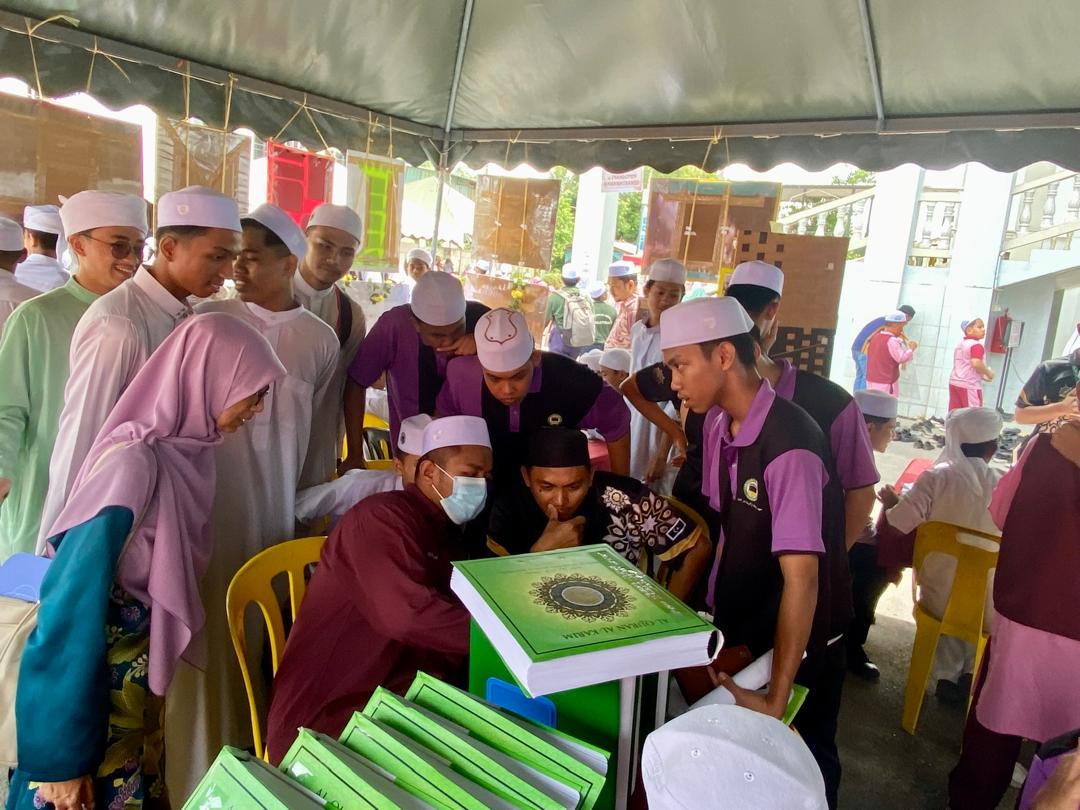 MTT Perkenal Kursus Untuk OKU Penglihatan Bina Kemahiran