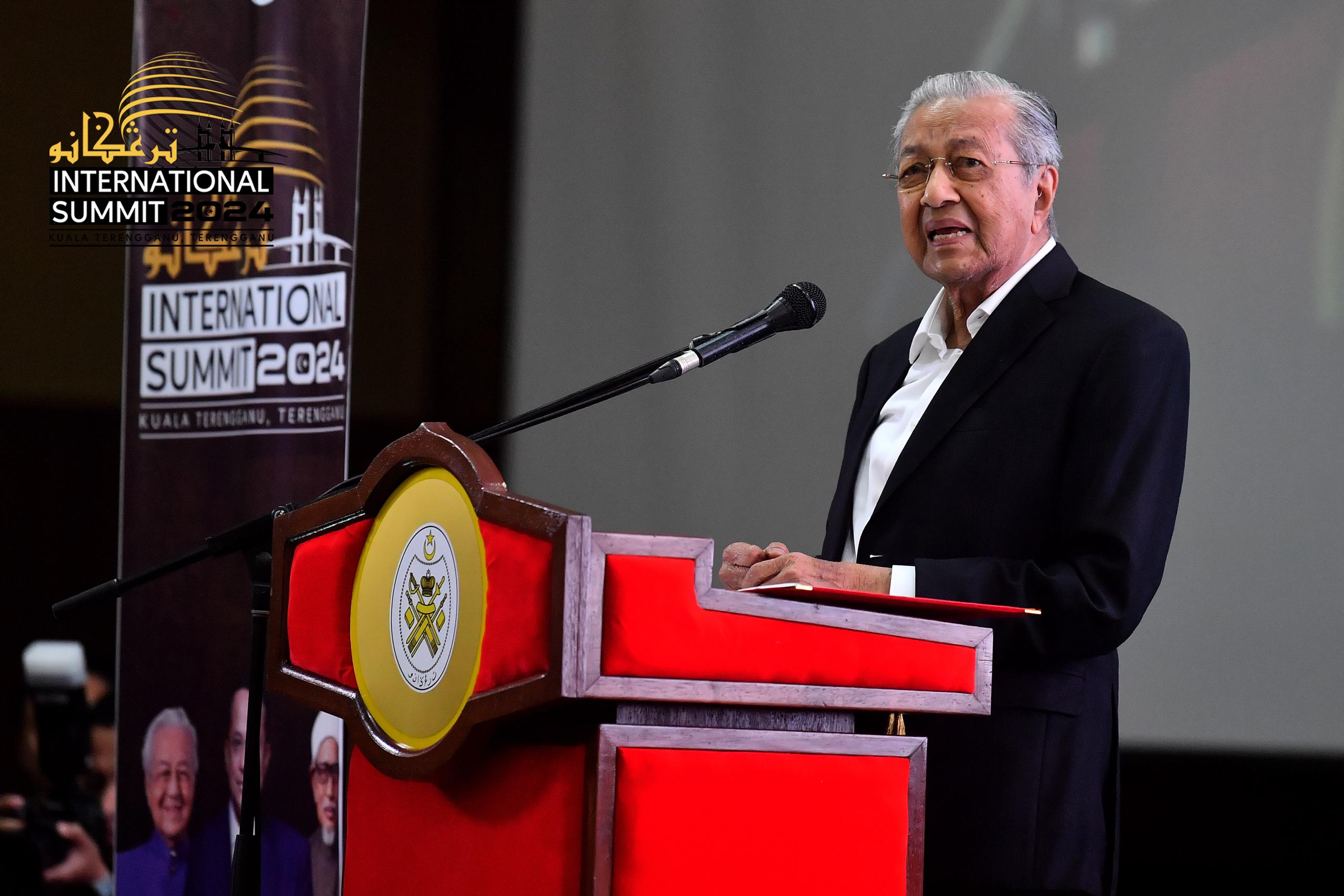 Politik Berpecah Melayu Jadi Lemah