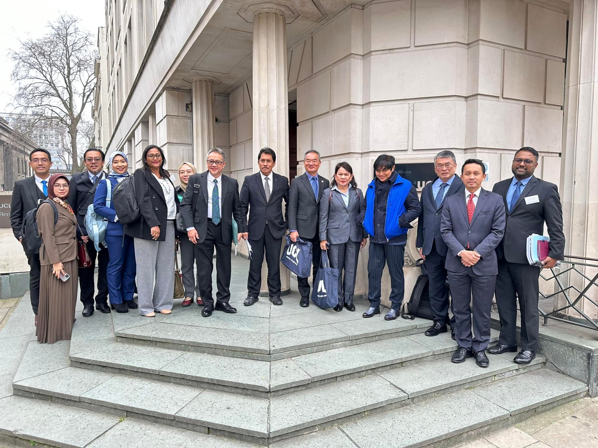 Delegasi Malaysia Ke London Kaji Reformasi Pengasingan Perundangan