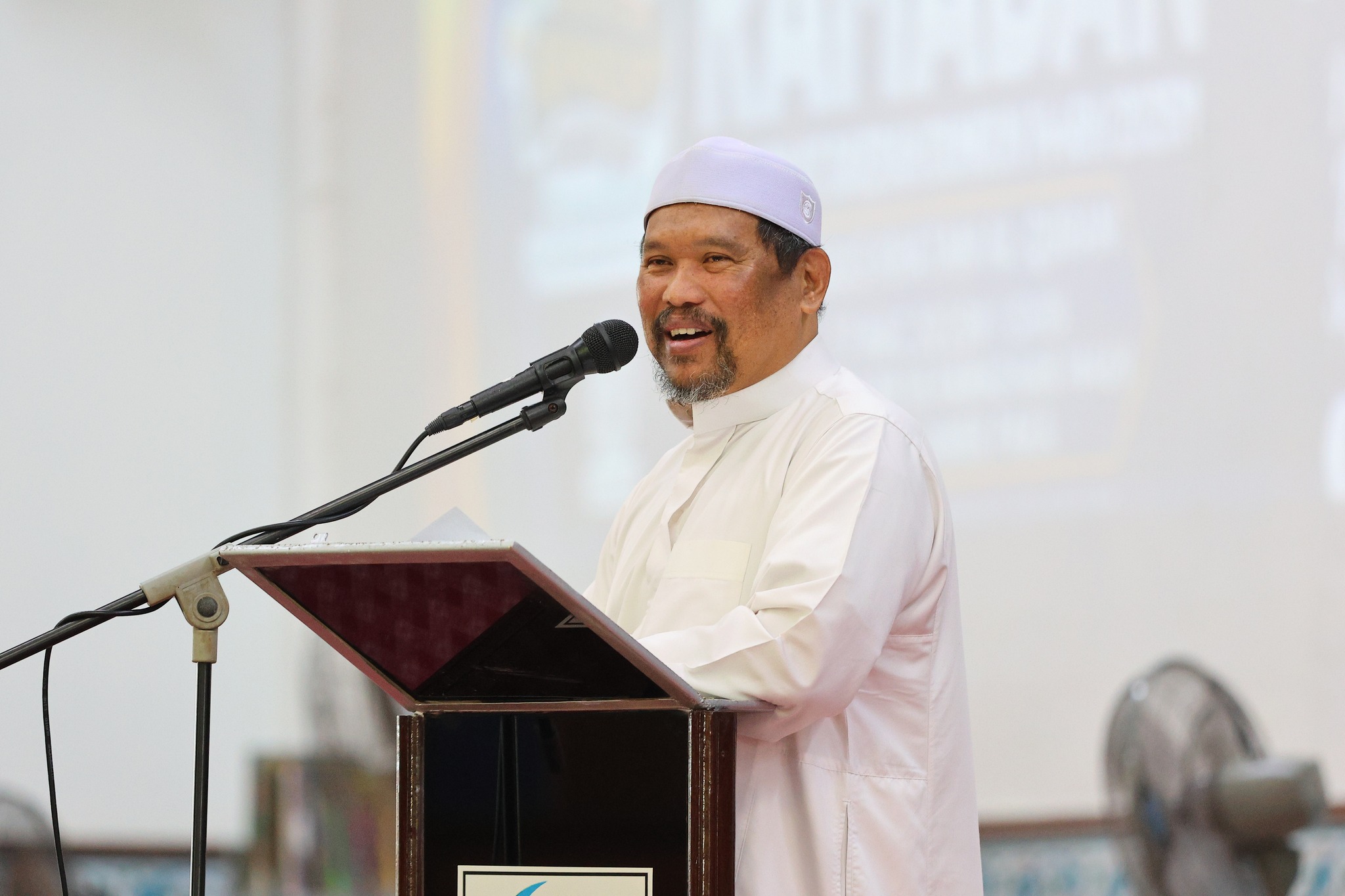 Jadikan Al-Quran Sebagai Peneman Setia