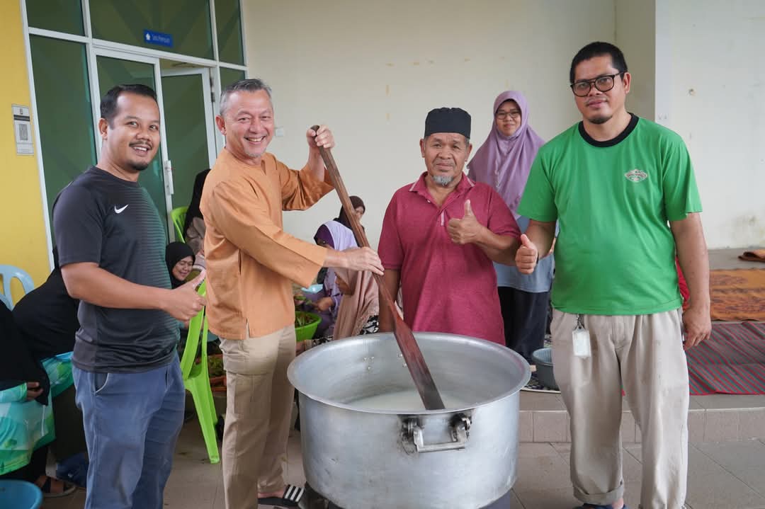ADUN Agih 1,800 Bekas Bubur Lambuk di Kijal