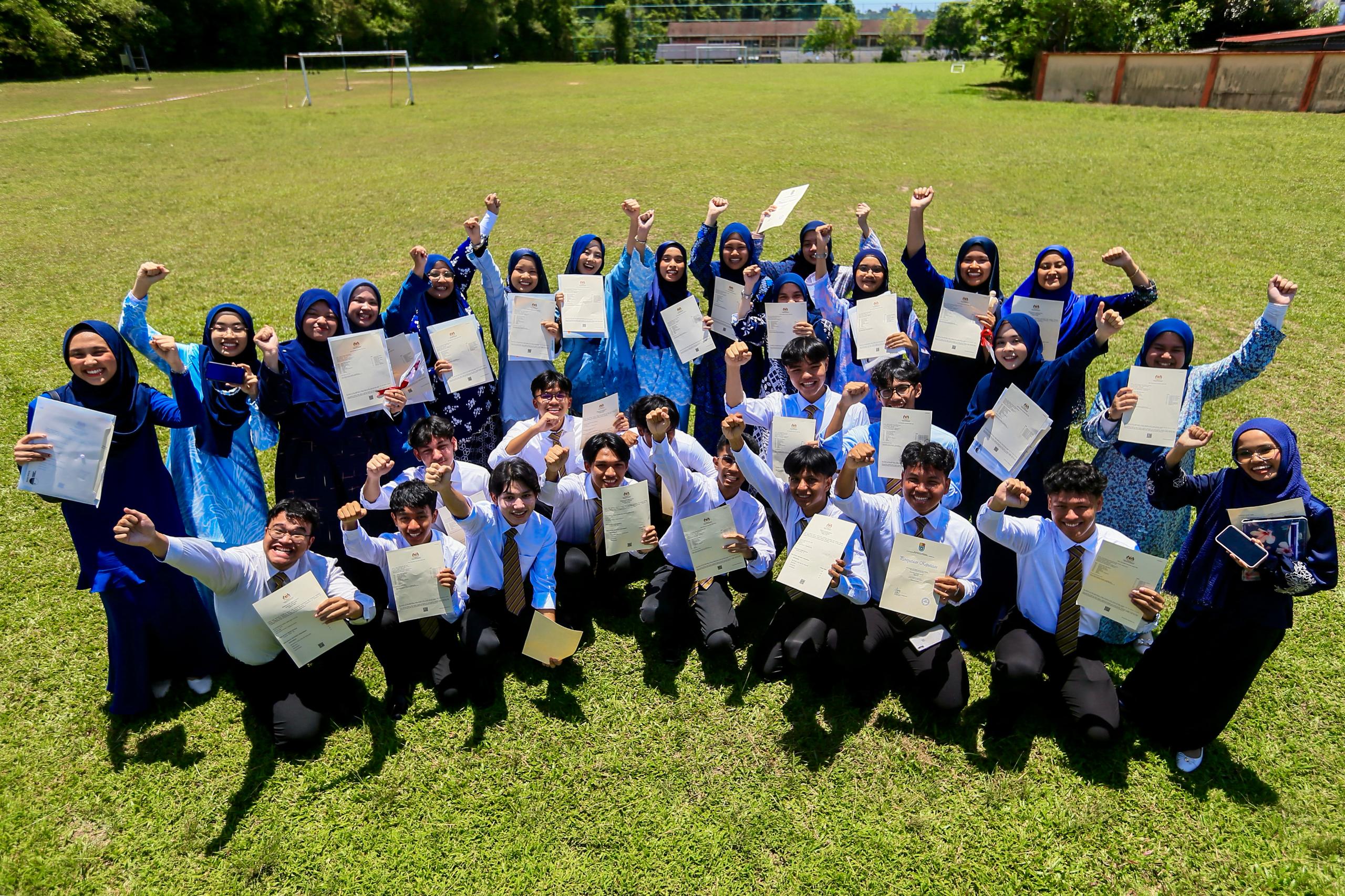 SPM 2024: 11 Calon Raih Gred A+ Semua Subjek