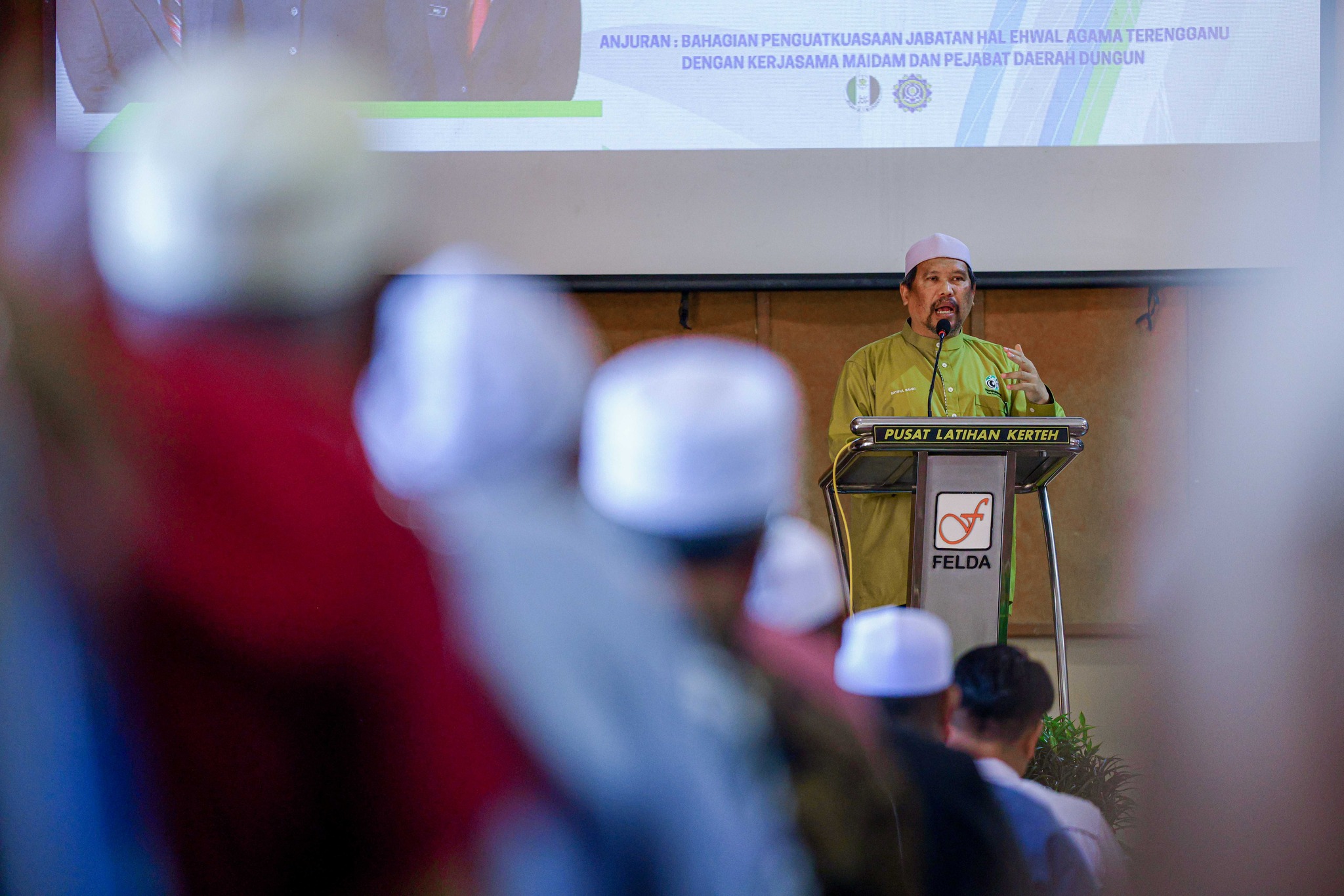 Masyarakat Berperanan Mencegah Mungkar