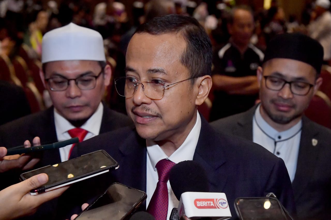 "Langkah Kecil, Harapan Besar" - Dr. Sam