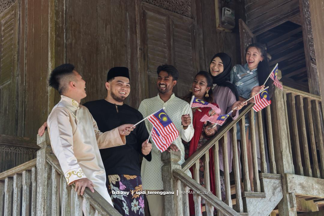 Anak Muda Pelbagai Kaum Semarakkan Hari Kebangsaan di Terengganu