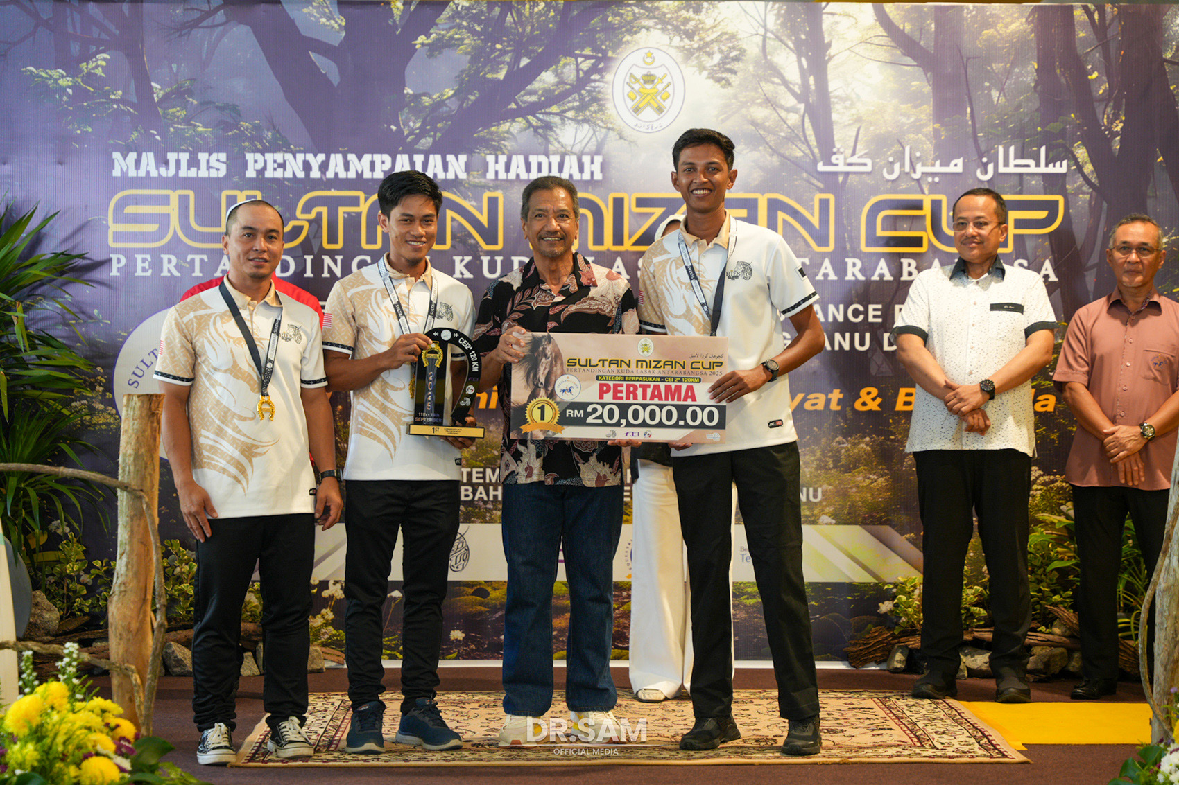 Sultan Mizan Pimpin RTES Ungguli Kejohanan Kuda Lasak Antarabangsa