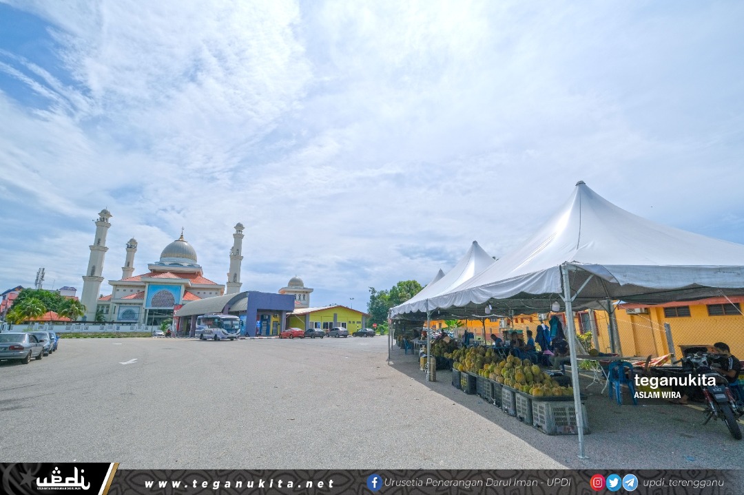 MDM Sedia Ruang Khas Untuk Perniaga Buah-Buahan Bermusim