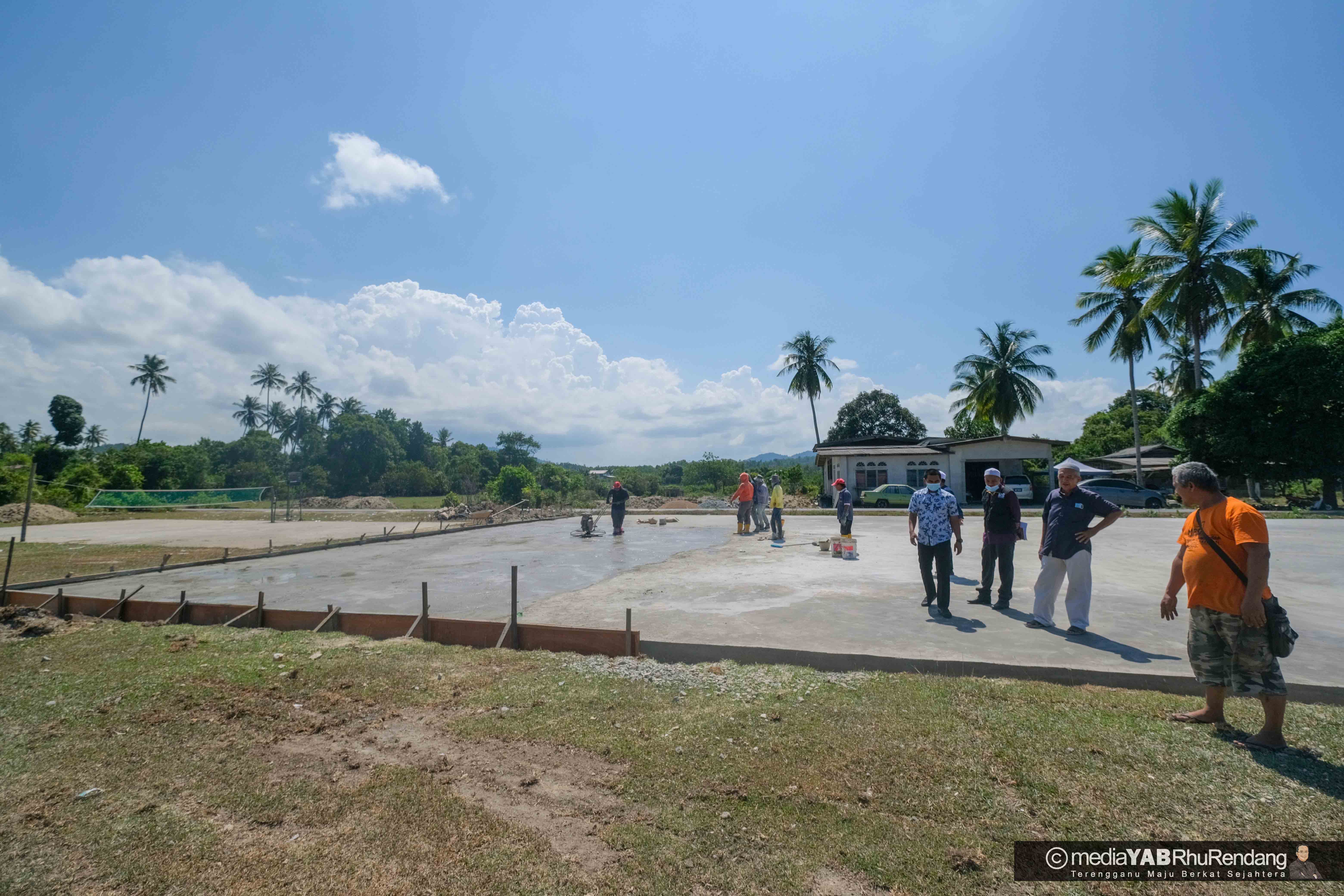 Gelanggang Futsal Penuhi Hasrat Pemuda Batangan