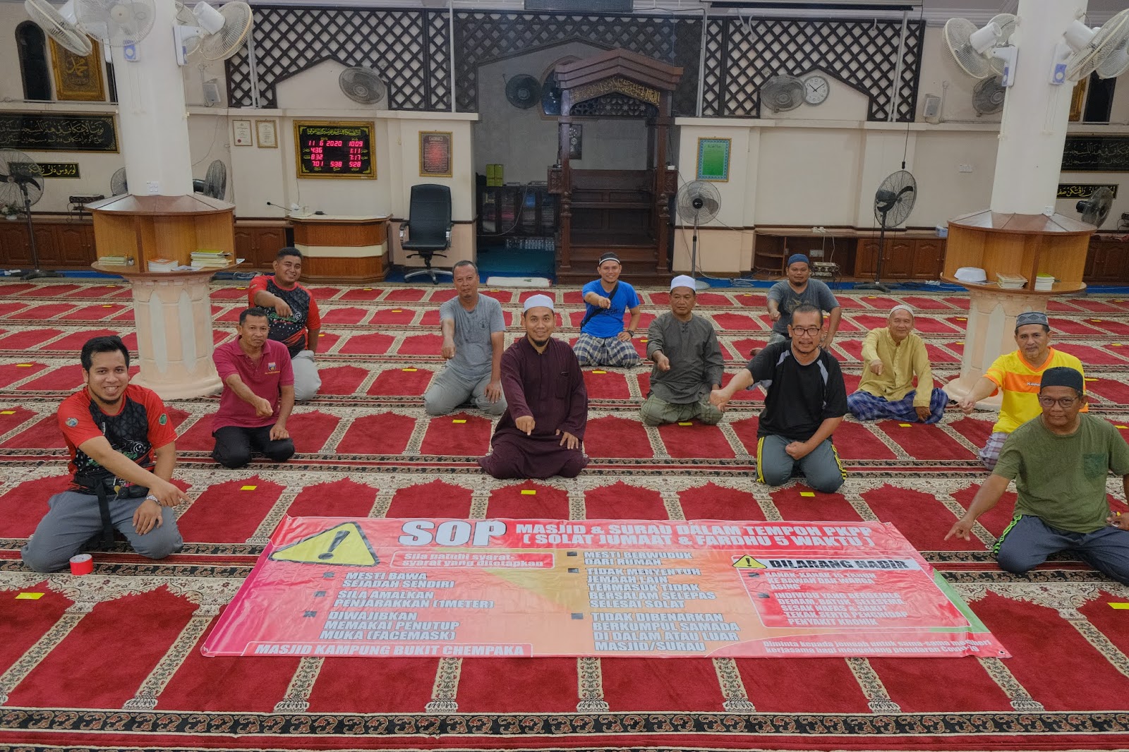 Lama Menanti, Jemaah Teruja Boleh Solat Semula Di Masjid