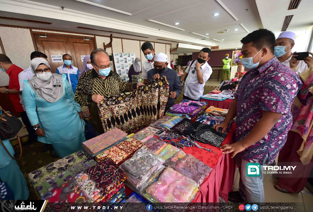 Lahirkan Lebih Ramai Usahawan Wanita Luar Bandar - Henry