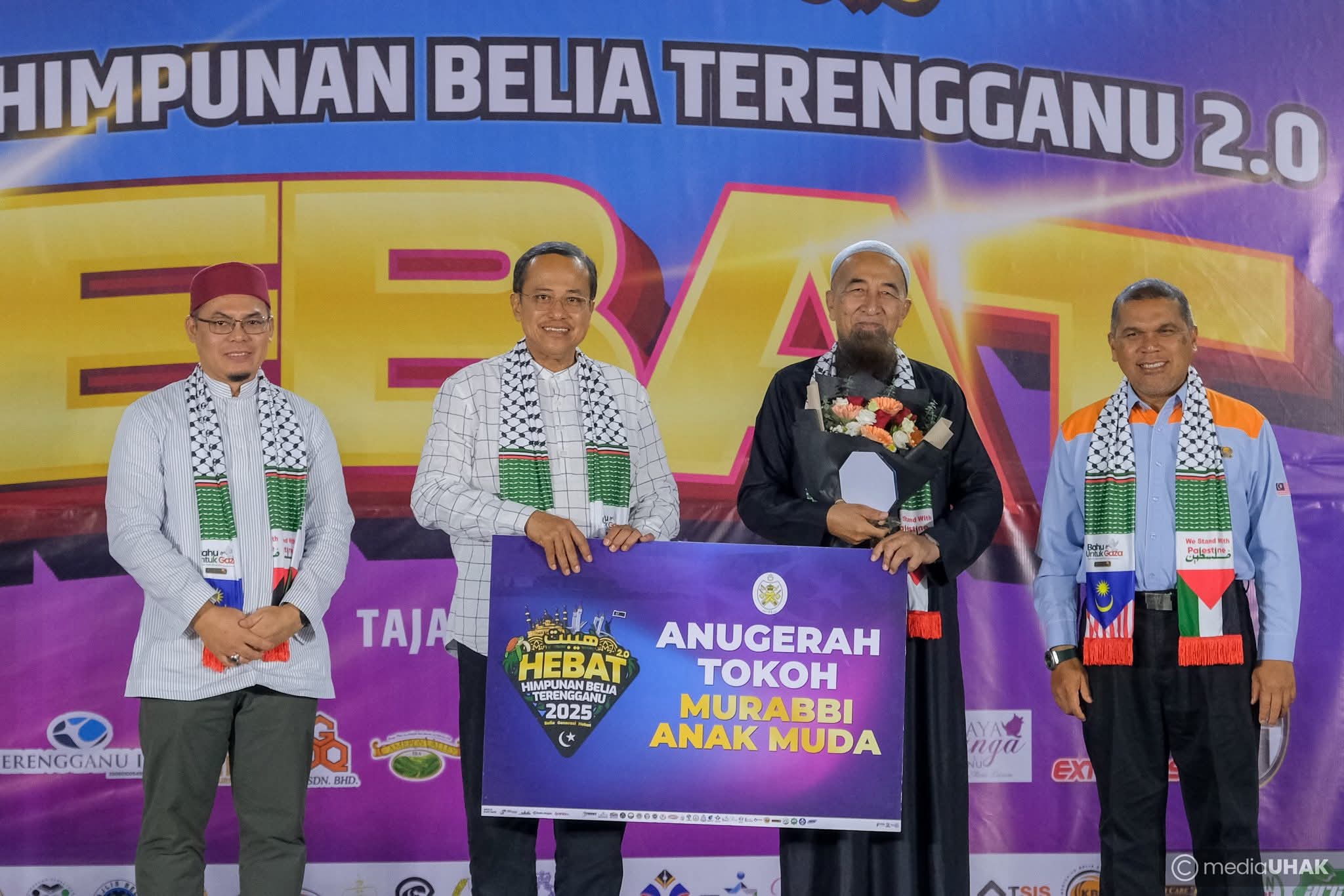 UAI Terima Anugerah Tokoh Murabbi Anak Muda