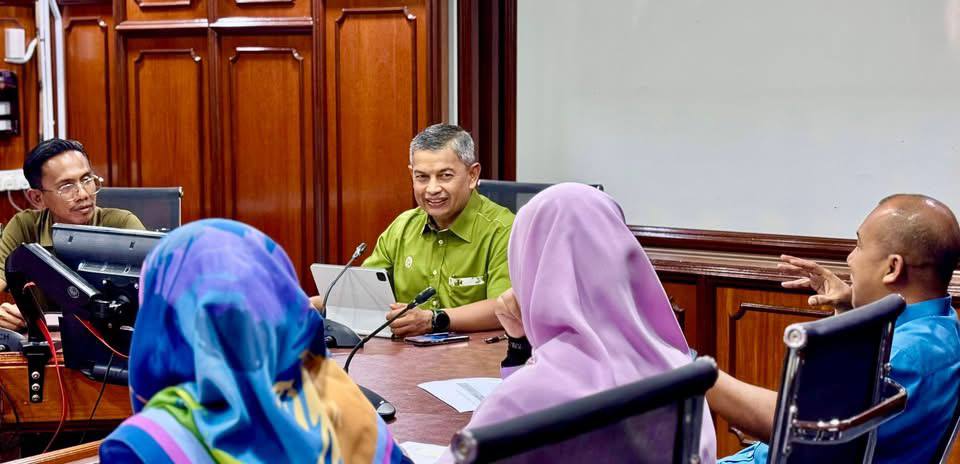 Isu Felda : FGV, Jabatan Tenaga Kerja Jumpa Exco