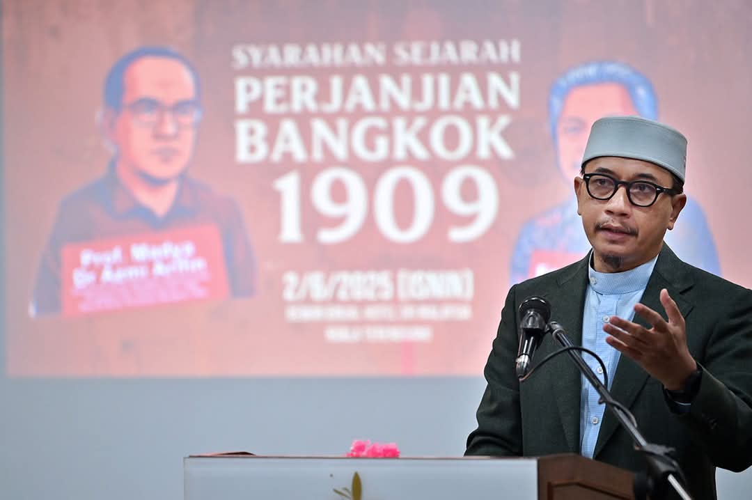 Terengganu Sokong AirAsia Benarkan Wanita Muslim Berhijab