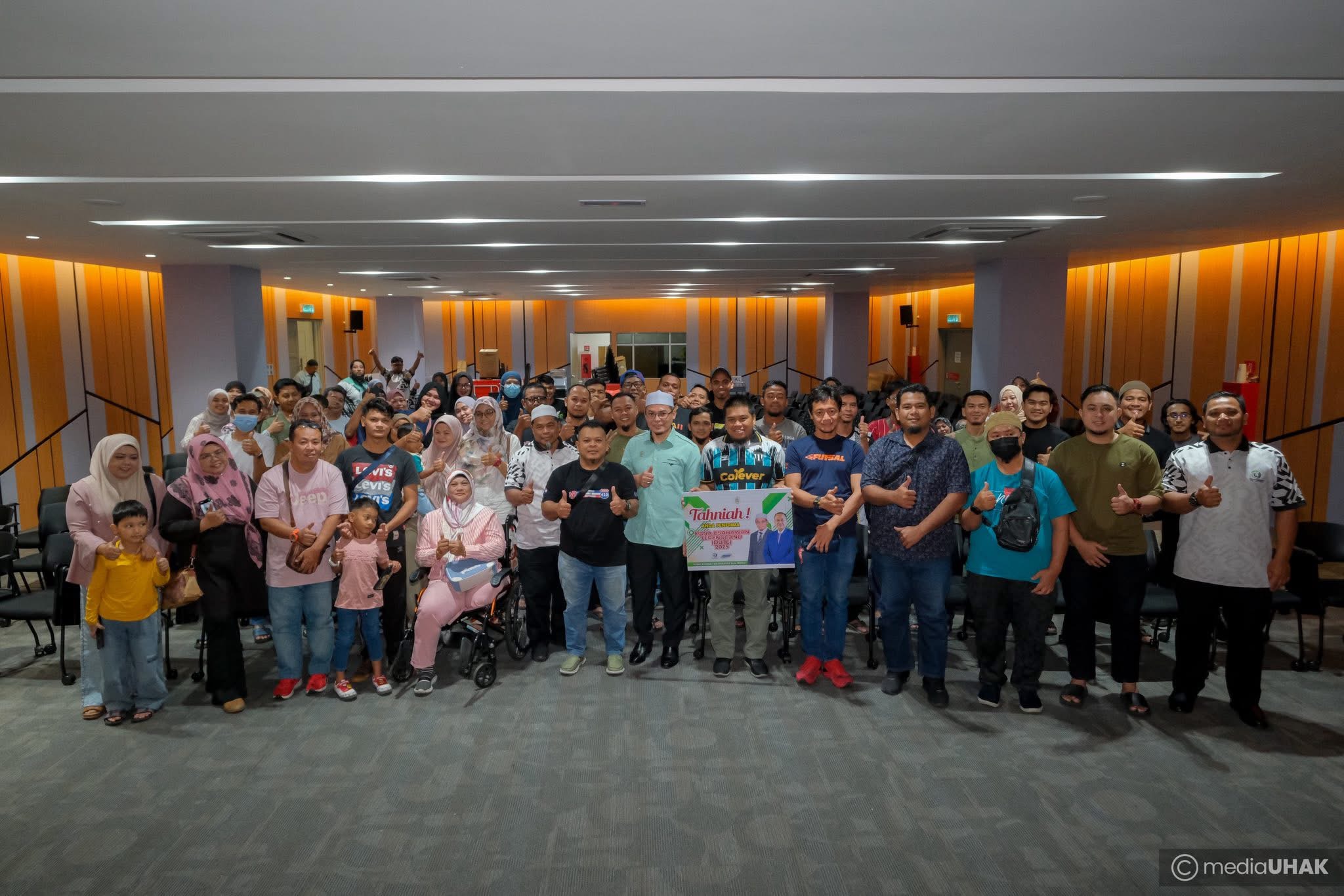 43 Peniaga DUN Tepoh Terima Bantuan Dana Usahawan Terengganu 2025