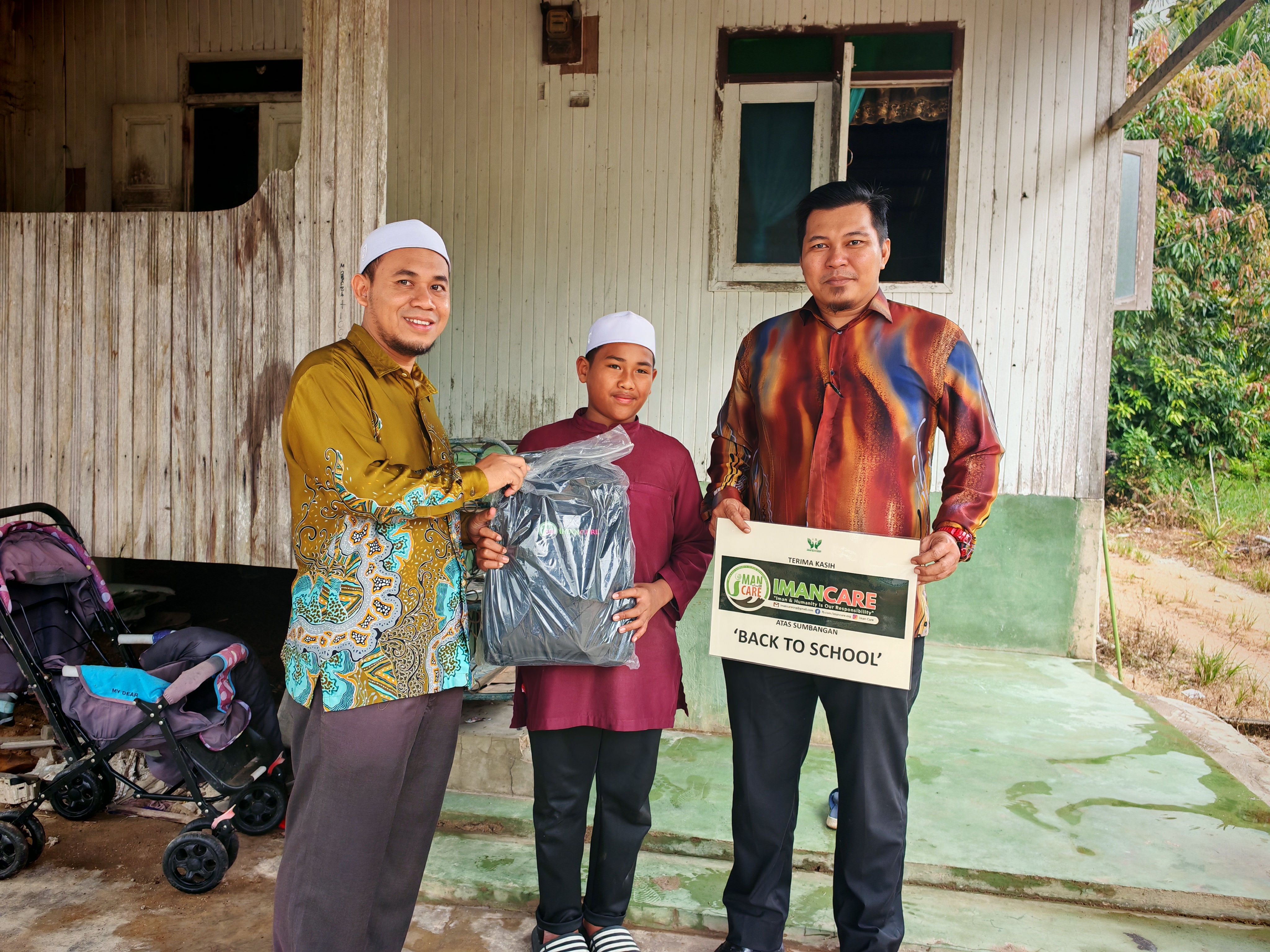 100 Anak Batu Rakit Dapat Manfaat Bantuan 'Back To School'