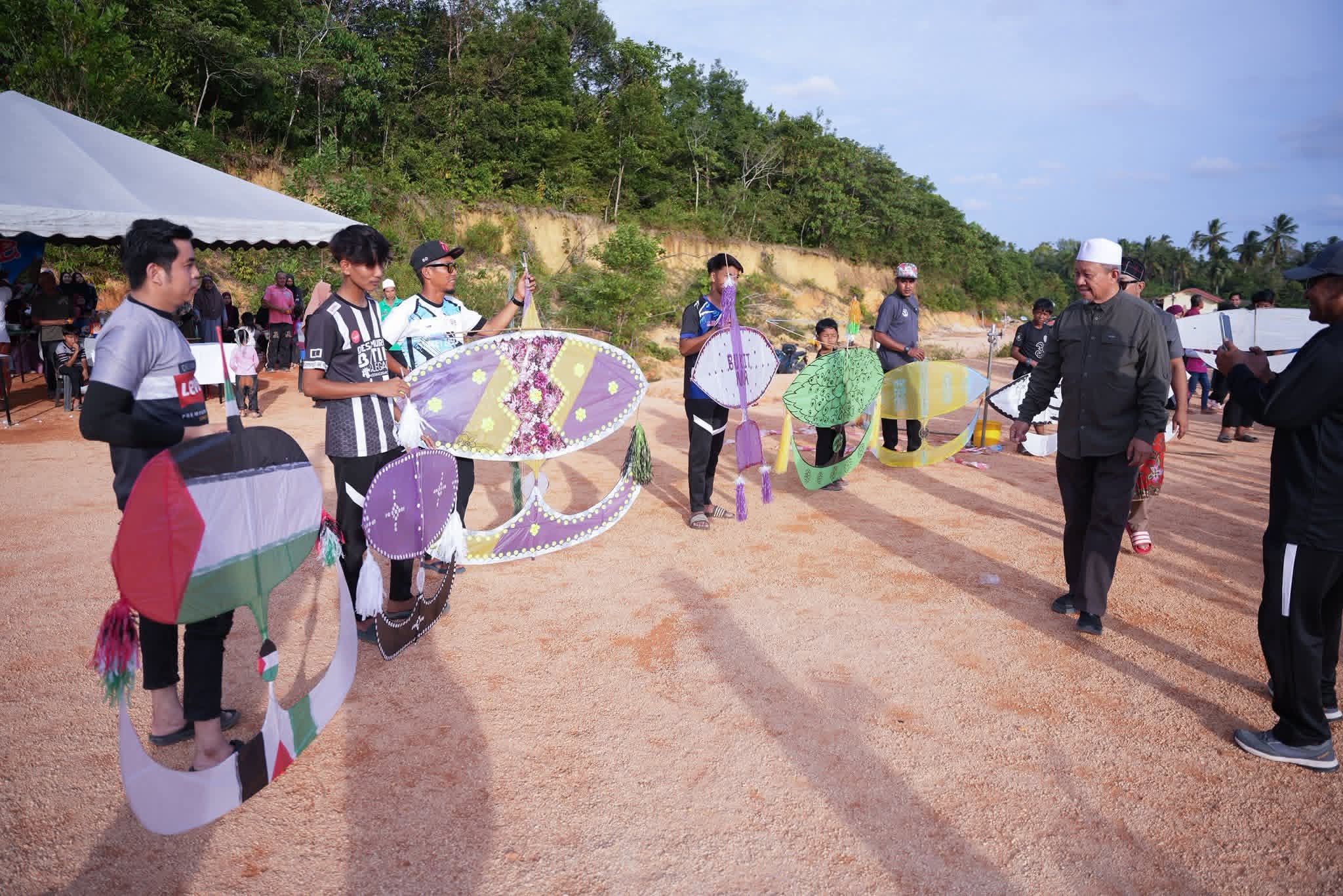 JPKK Kg Bukit Ara Hidupkan Semula Permainan Wau