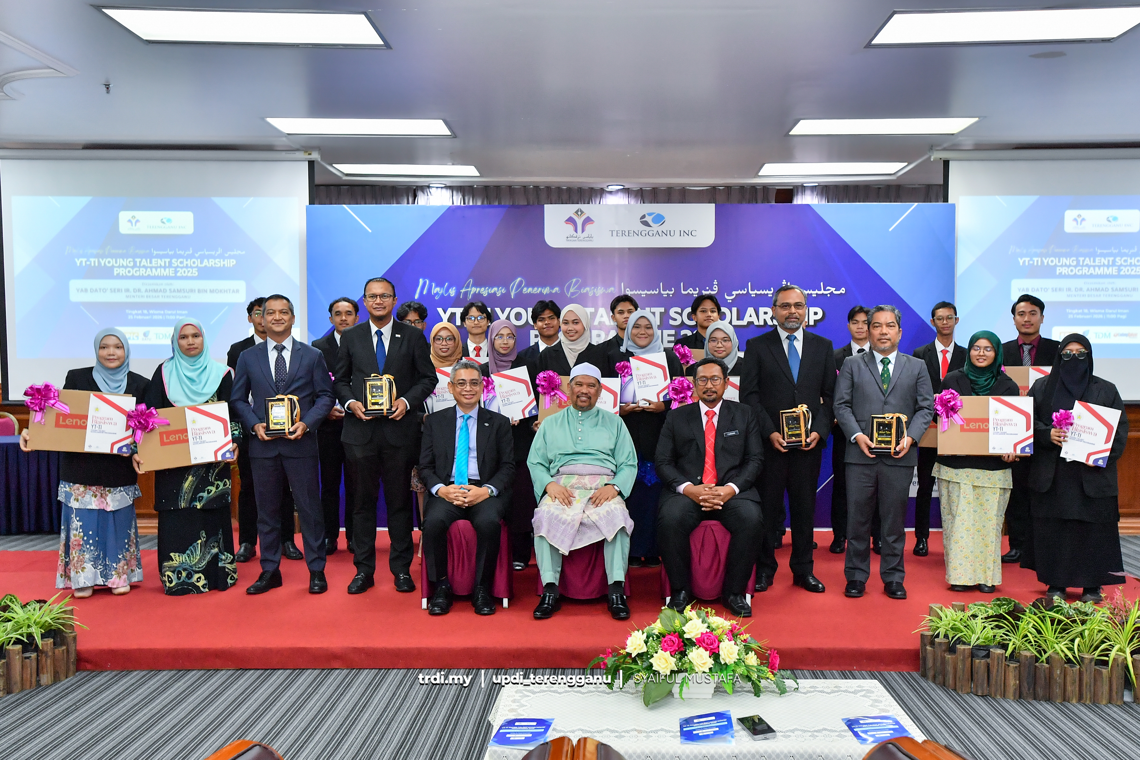 Terengganu Ganda Tajaan Biasiswa RM1 Juta