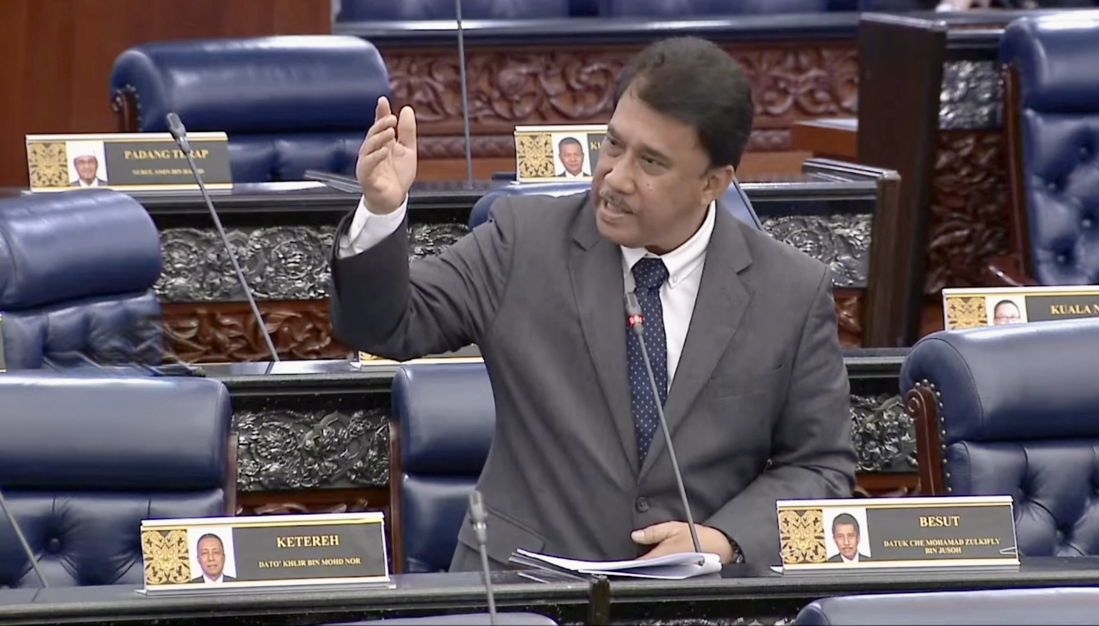 Besut Persoal Rasional Had 10 Tahun Jawatan Perdana Menteri