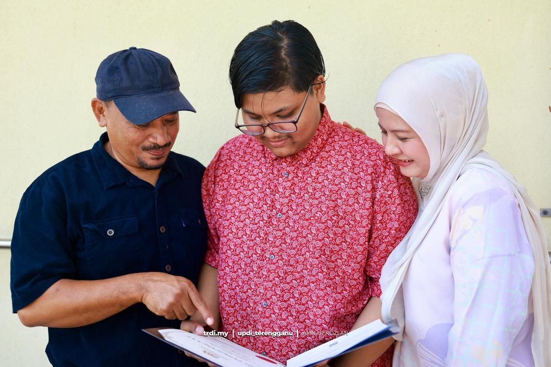 Pelajar Sekolah Menengah Harian Biasa Buktikan Berjaya Cemerlang SPM