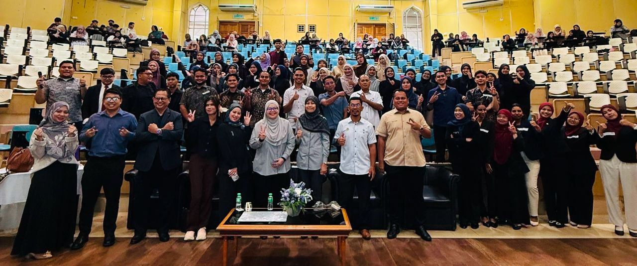 Mahasiswa UniSZA Bentang Strategi Komunikasi Digital Kepada PMINT