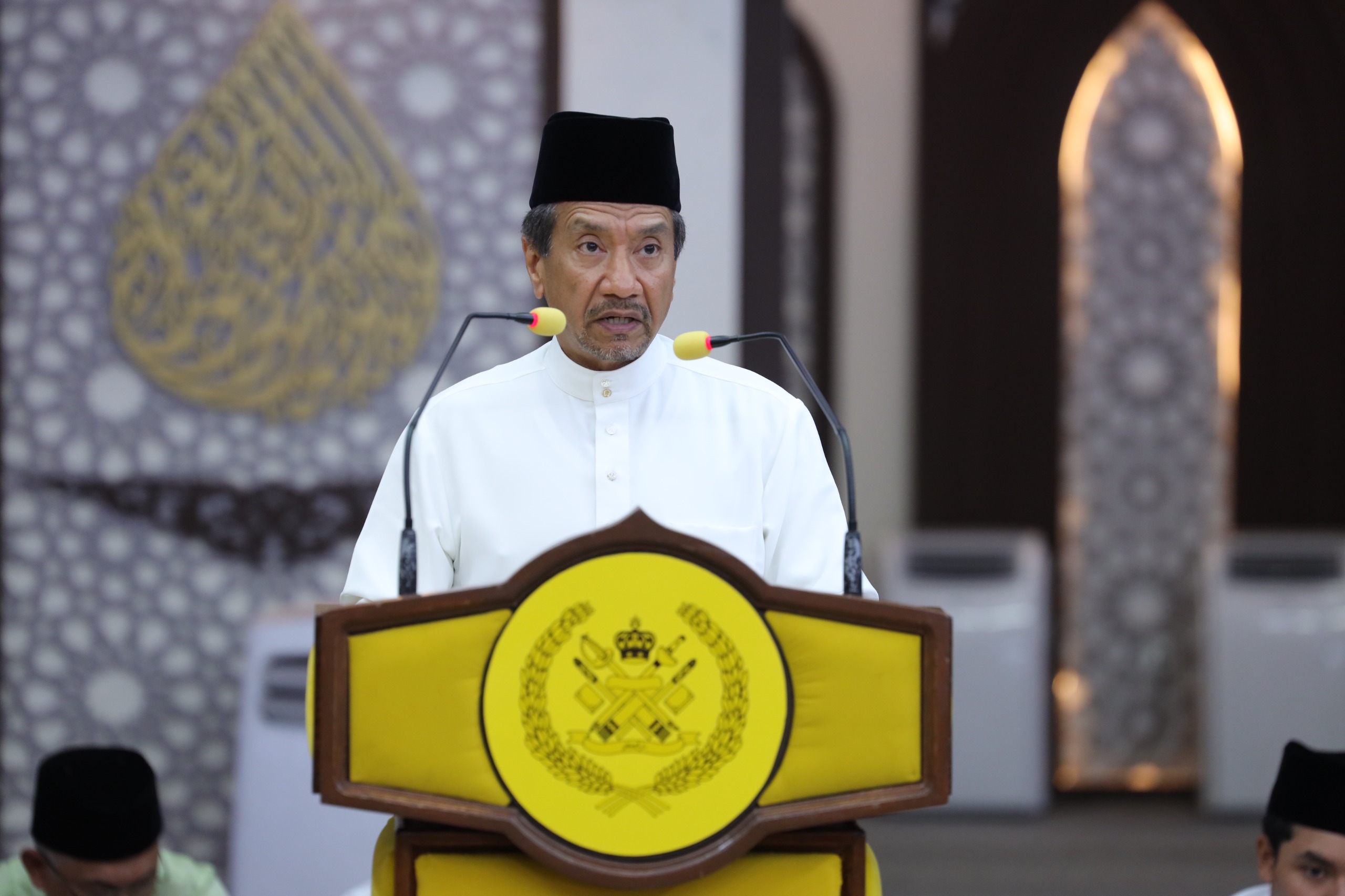 JHEAT Arah Semua Masjid, Surau Adakan Solat Hajat Khas Untuk Sultan Terengganu