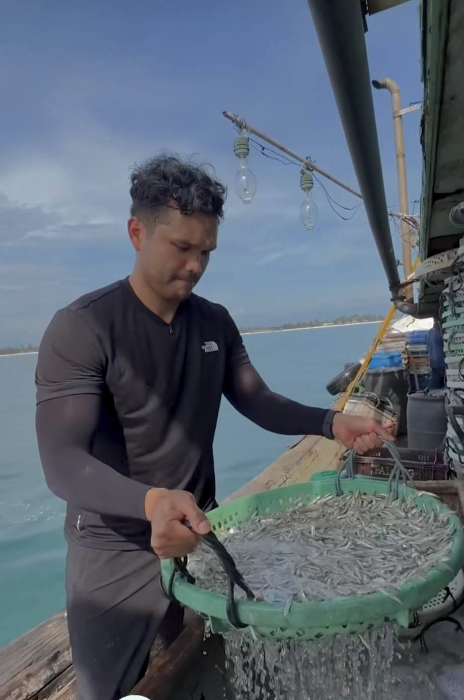 Ikan Bilis Setiu Jadi Pilihan Khairul Aming