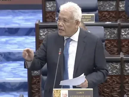 “Petronas Bukan Lembaga Zakat Kerajaan”