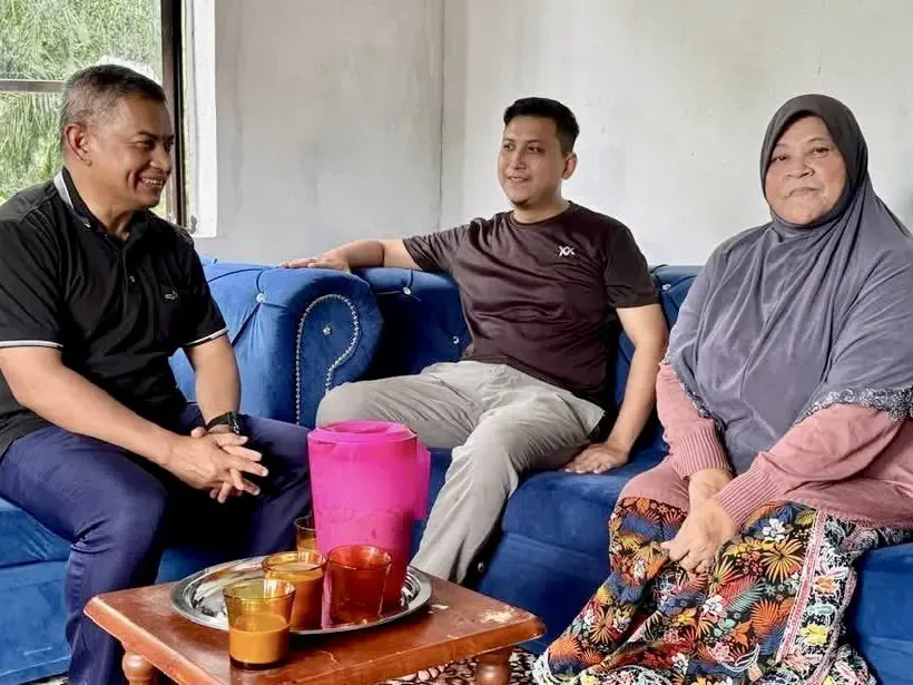 Diuji Buah Pinggang Rosak Total, Anak OKU Tetap Berjaya Genggam Ijazah