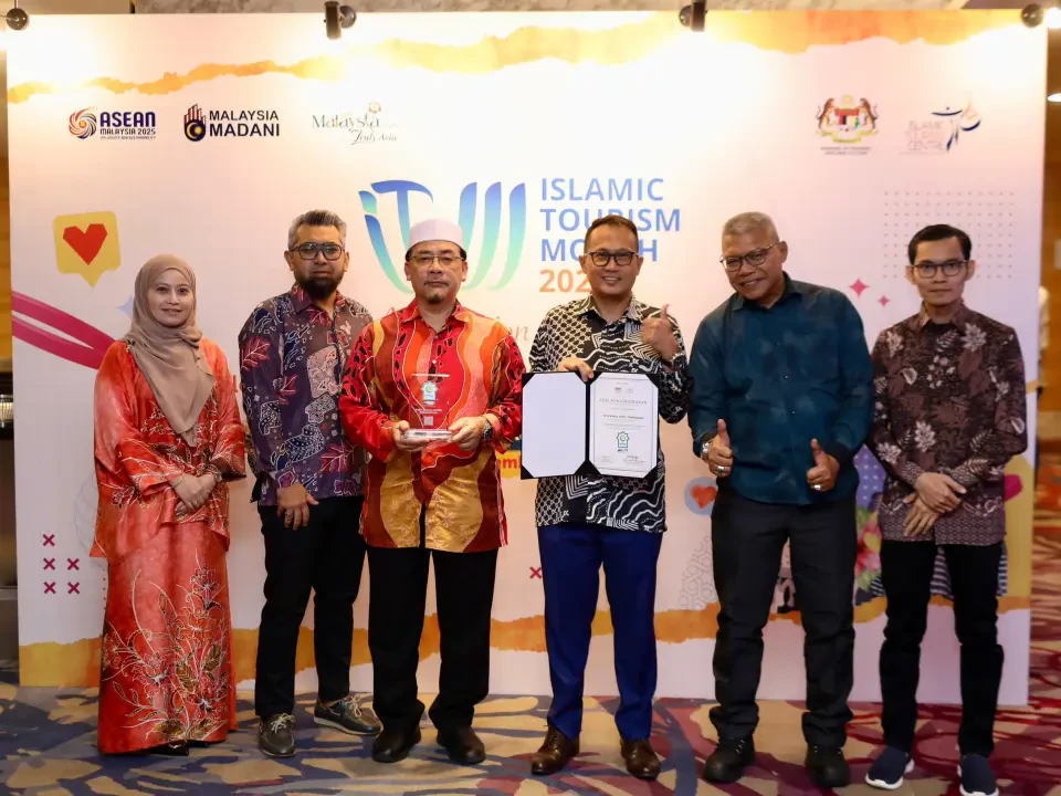 Paya Bunga Hotel Raih MFAR Platinum, Bukti  Komitmen Mesra Muslim