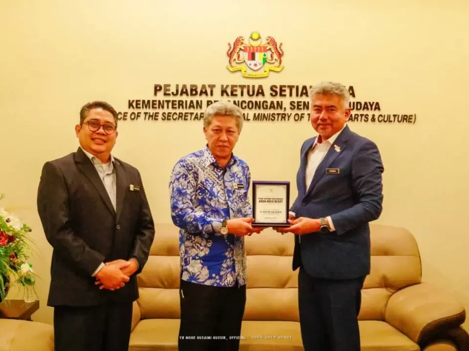 Kunjungan Hormat Perkukuh Pembangunan Pelancongan