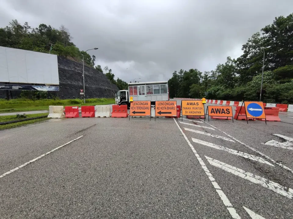 Dua Jalan Ditutup Akibat Banjir Gelombang Kedua di Hulu Terengganu