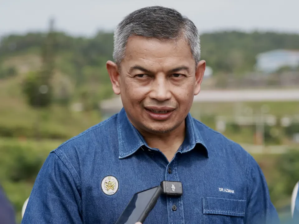 Zahid Silap Fakta Bayaran Premium Tanah Felda
