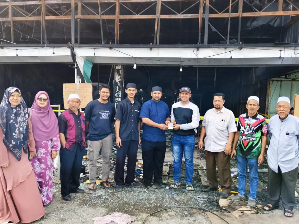 “Harta Boleh Dicari, Semangat Jangan Mati”- Boss Spark